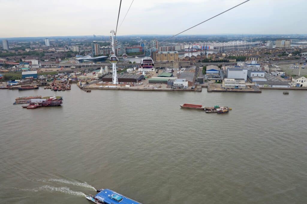 Cable cars over The River Thames
